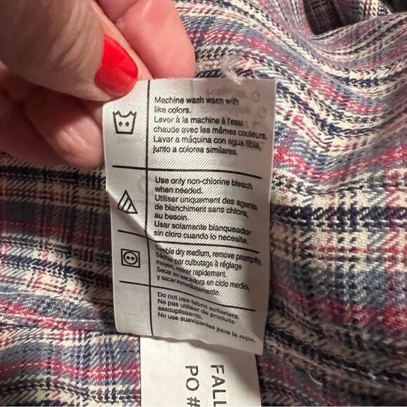 Carhartt Pink and Blue Plaid Flannel Shirt. Size Large. Great Condition!! - Picture 10 of 14